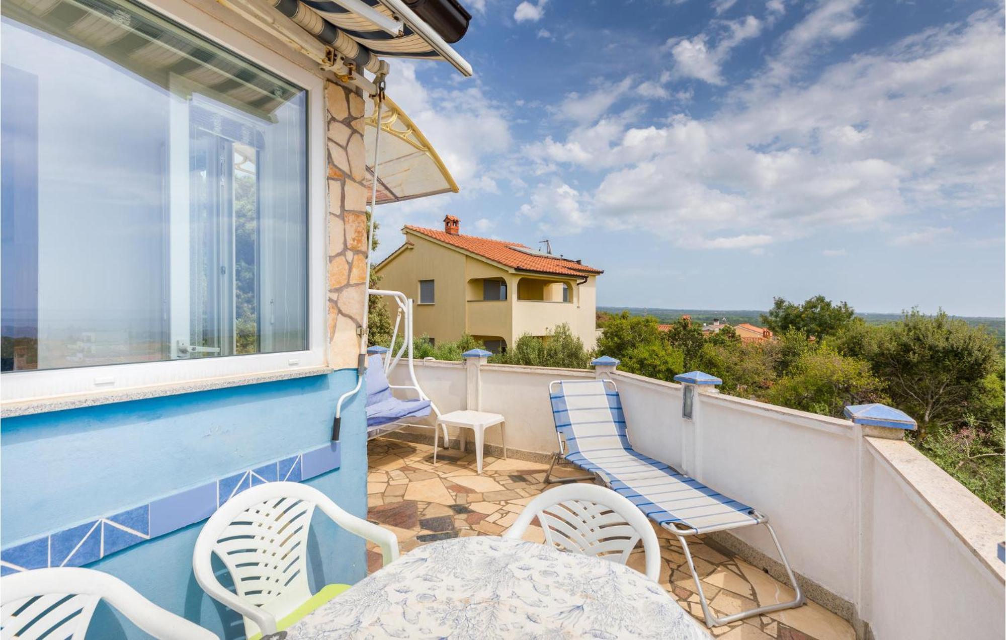 Beautiful Apartment In Barbariga With Kitchen Bagian luar foto